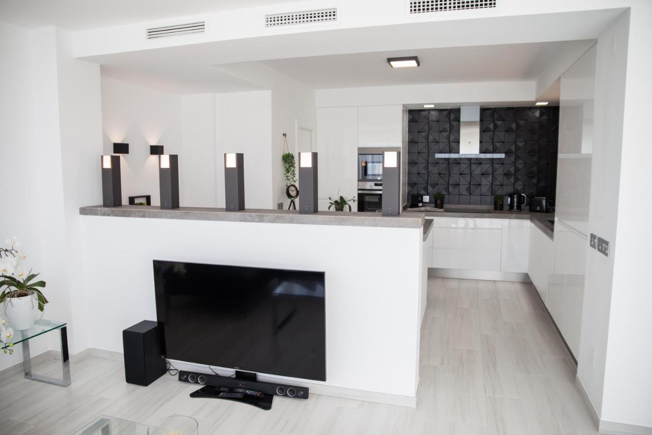 Spacious 200 Sq.M. Penthouse With Sea View Terraces Torremolinos Ngoại thất bức ảnh